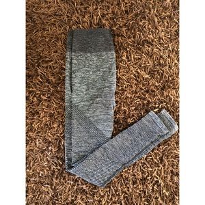 Fabletics 3/4 length leggings
